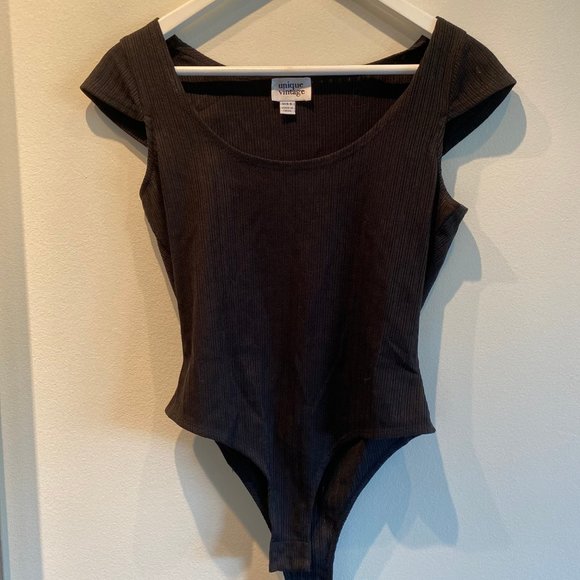 Unique Vintage 1950s Black Scoop Neck Bodysuit - Picture 2 of 3